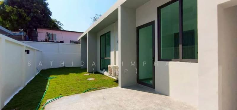 Grand Family Villa Luxury 5-Bedroom Oasis In Chaiyapruek, Chon Buri (Pattaya), Nong Hin 5, Muang Pattaya, Amphoe Bang Lamung, Chang Wat Chon Buri 20150, Thailand, Nong Pru, Bang Lamung (Pattaya), Chon Buri (Pattaya), 5 Bedrooms, 190 sqm, Villa For Rent, by Sathida Limphasut (App), 500192257 - DDproperty.com