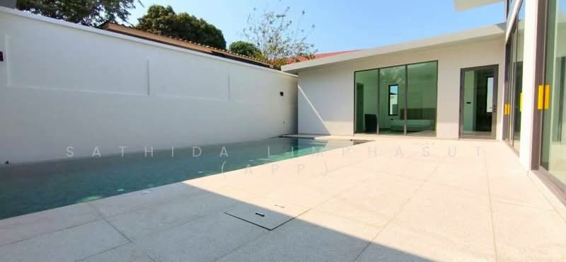 Grand Family Villa Luxury 5-Bedroom Oasis In Chaiyapruek, Chon Buri (Pattaya), Nong Hin 5, Muang Pattaya, Amphoe Bang Lamung, Chang Wat Chon Buri 20150, Thailand, Nong Pru, Bang Lamung (Pattaya), Chon Buri (Pattaya), 5 Bedrooms, 190 sqm, Villa For Rent, by Sathida Limphasut (App), 500192257 - DDproperty.com