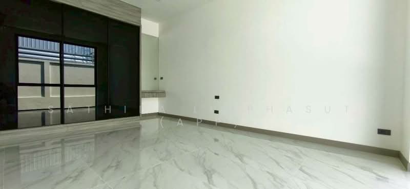 Grand Family Villa Luxury 5-Bedroom Oasis In Chaiyapruek, Chon Buri (Pattaya), Nong Hin 5, Muang Pattaya, Amphoe Bang Lamung, Chang Wat Chon Buri 20150, Thailand, Nong Pru, Bang Lamung (Pattaya), Chon Buri (Pattaya), 5 Bedrooms, 190 sqm, Villa For Rent, by Sathida Limphasut (App), 500192257 - DDproperty.com