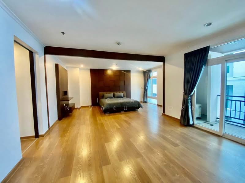 Wattana Suite, Bangkok, Soi Sukhumvit 15, Khlongtoei Nua, Watthana, Bangkok, 3 Bedrooms, 270 sqm, Condo For Rent, by Vichai  Annavakulthorn, 500192260 - DDproperty.com