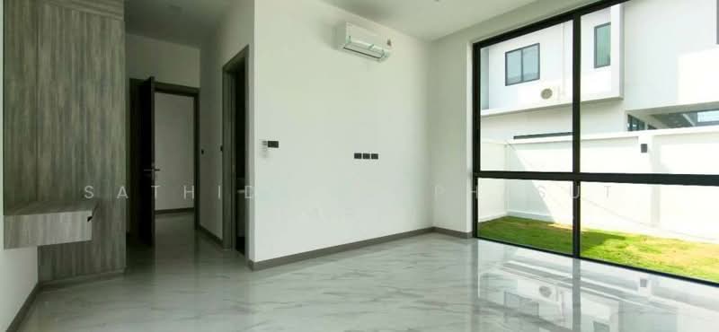 Grand Family Villa Luxury 5-Bedroom Oasis In Chaiyapruek, Chon Buri (Pattaya), Nong Hin 5, Muang Pattaya, Amphoe Bang Lamung, Chang Wat Chon Buri 20150, Thailand, Nong Pru, Bang Lamung (Pattaya), Chon Buri (Pattaya), 4 Bedrooms, 490 sqm, Villa For Rent, by Sathida Limphasut (App), 500192267 - DDproperty.com