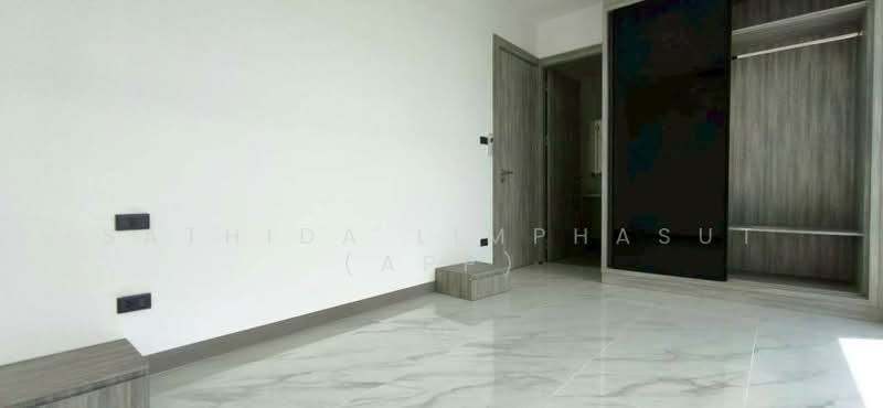 Grand Family Villa Luxury 5-Bedroom Oasis In Chaiyapruek, ชลบุรี, Nong Hin 5, Muang Pattaya, Amphoe Bang Lamung, Chang Wat Chon Buri 20150, Thailand, หนองปรือ, บางละมุง, ชลบุรี, 490 ตร.ม., วิลล่า ให้เช่า, โดย Sathida Limphasut (App), 500192267 - DDproperty.com