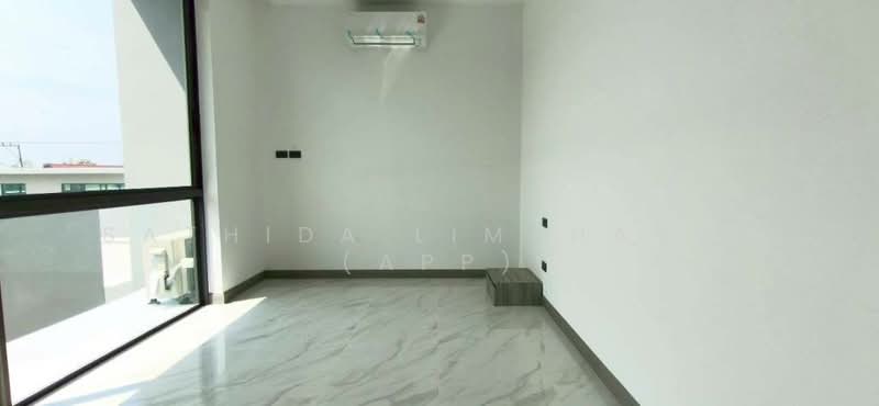 Grand Family Villa Luxury 5-Bedroom Oasis In Chaiyapruek, ชลบุรี, Nong Hin 5, Muang Pattaya, Amphoe Bang Lamung, Chang Wat Chon Buri 20150, Thailand, หนองปรือ, บางละมุง, ชลบุรี, 490 ตร.ม., วิลล่า ให้เช่า, โดย Sathida Limphasut (App), 500192267 - DDproperty.com