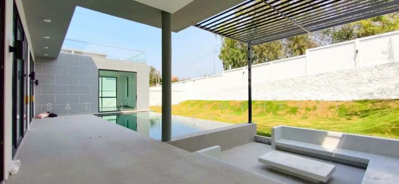 Grand Family Villa Luxury 5-Bedroom Oasis In Chaiyapruek, Chon Buri (Pattaya), Nong Hin 5, Muang Pattaya, Amphoe Bang Lamung, Chang Wat Chon Buri 20150, Thailand, Nong Pru, Bang Lamung (Pattaya), Chon Buri (Pattaya), 4 Bedrooms, 490 sqm, Villa For Rent, by Sathida Limphasut (App), 500192267 - DDproperty.com