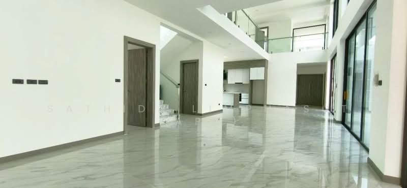 Grand Family Villa Luxury 5-Bedroom Oasis In Chaiyapruek, ชลบุรี, Nong Hin 5, Muang Pattaya, Amphoe Bang Lamung, Chang Wat Chon Buri 20150, Thailand, หนองปรือ, บางละมุง, ชลบุรี, 490 ตร.ม., วิลล่า ให้เช่า, โดย Sathida Limphasut (App), 500192267 - DDproperty.com