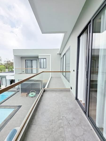 ขายวิลล่าพร้อมสระว่ายน้ำส่วนตัว 4 ห้องนอน ในพัทยาตะวันออก, ชลบุรี, บางละมุง, บางละมุง, ชลบุรี, 464 ตร.ม., วิลล่า ขาย, โดย PLC Real Estate, 500192273 - DDproperty.com