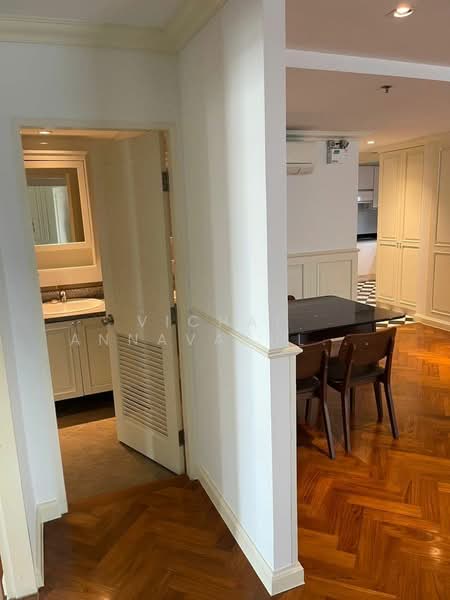 Serene Place Sukhumvit 24, Bangkok, 9 Soi Sukhumvit 24, Sukhumvit Road, Khong Tan, Khlong Toei, Bangkok, 2 Bedrooms, 109 sqm, Condo For Rent, by Vichai  Annavakulthorn, 500192286 - DDproperty.com