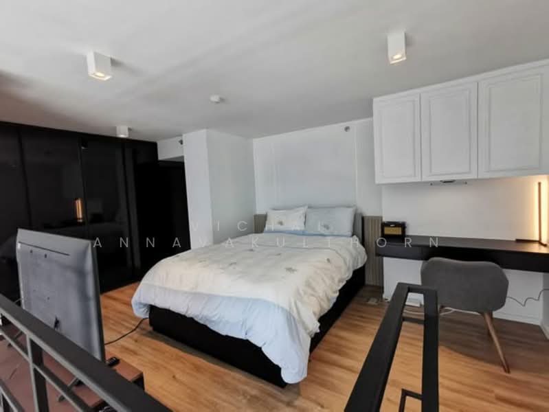 The Lofts Silom, Bangkok, Pramuan Road, Silom, Bang Rak, Bangkok, 1 Bedroom, 48 sqm, Condo For Rent, by Vichai Annavakulthorn, 500192301 - DDproperty.com