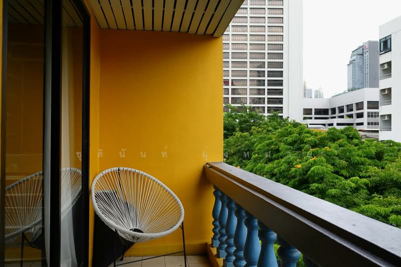 ขาย - For Sale: Boutique Hostel in Silom 8 Minute Walk to BTS, กรุงเทพ