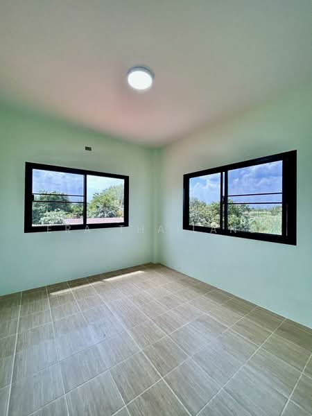 ขายหอพัก พร้อมบ้าน สร้างใหม่ จำนวน 34 ห้อง ใกล้ มาเก็ตวิลเลจรังสิต, Pathum Thani, Khu Khot, Lam Luk Ka, Pathum Thani, , 528 sqm, Business For Sale, by ERA Thailand, 500192376 - DDproperty.com