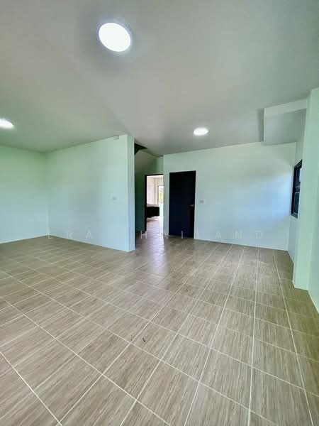 ขายหอพัก พร้อมบ้าน สร้างใหม่ จำนวน 34 ห้อง ใกล้ มาเก็ตวิลเลจรังสิต, Pathum Thani, Khu Khot, Lam Luk Ka, Pathum Thani, , 528 sqm, Business For Sale, by ERA Thailand, 500192376 - DDproperty.com