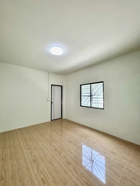 ขายหอพัก พร้อมบ้าน สร้างใหม่ จำนวน 34 ห้อง ใกล้ มาเก็ตวิลเลจรังสิต, ปทุมธานี, คูคต, ลำลูกกา, ปทุมธานี, 528 ตร.ม., กิจการ ขาย, โดย ERA Thailand, 500192376 - DDproperty.com