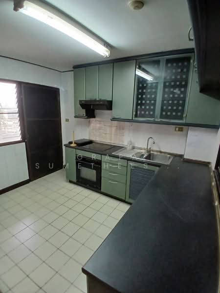 Richmond Palace, Bangkok, Soi Sukhumvit 43 Sukhumvit Road, Khlong Tan Nua, Watthana, Bangkok, 3 Bedrooms, 163 sqm, Condo For Sale, by Orapa Sumetheesirisakul, 500192379 - DDproperty.com