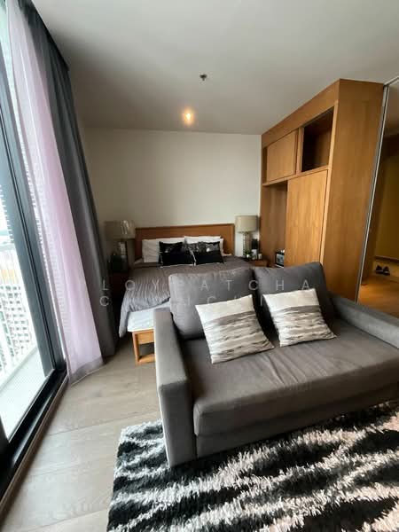 Park Origin Phrom Phong (Park 24), Bangkok, 68 Soi Sukhumvit 24, Khong Tan, Khlong Toei, Bangkok, 1 Bedroom, 33 sqm, Condo For Rent, by Ploypatcha Chomchid, 500192402 - DDproperty.com