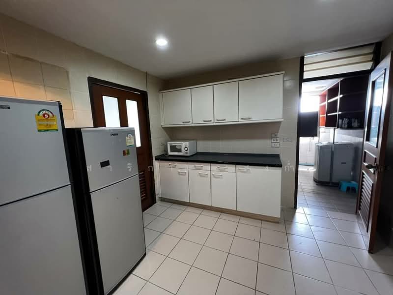 President Park Sukhumvit 24, Bangkok, 99 Sukhumvit 24 Alley, Khlongtoei Nua, Watthana, Bangkok, 3 Bedrooms, 240 sqm, Condo For Rent, by Sarika Saengkam, 500192454 - DDproperty.com