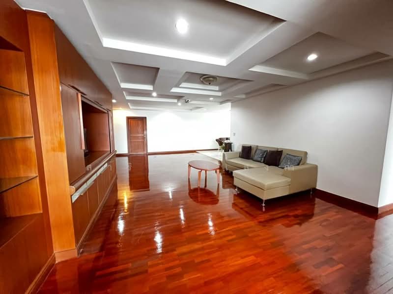 President Park Sukhumvit 24, Bangkok, 99 Sukhumvit 24 Alley, Khlongtoei Nua, Watthana, Bangkok, 3 Bedrooms, 240 sqm, Condo For Rent, by Sarika Saengkam, 500192454 - DDproperty.com