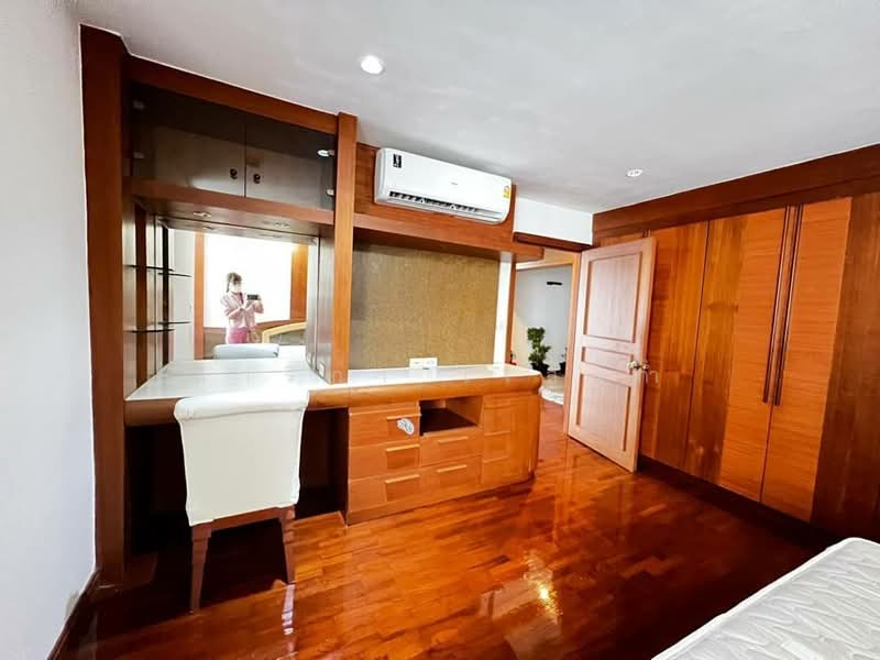 President Park Sukhumvit 24, Bangkok, 99 Sukhumvit 24 Alley, Khlongtoei Nua, Watthana, Bangkok, 3 Bedrooms, 240 sqm, Condo For Rent, by Sarika Saengkam, 500192454 - DDproperty.com