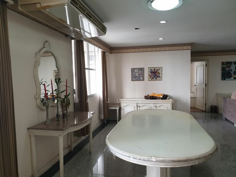 D.S. Tower 1 Sukhumvit 33, Bangkok, Soi Phrom Chit, Khlong Tan Nua, Watthana, Bangkok, 3 Bedrooms, 236 sqm, Condo For Sale, by Prapapan Wilairojvorakul, 500192532 - DDproperty.com