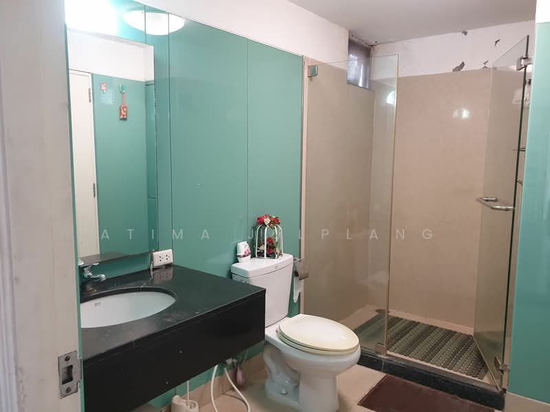 D.S. Tower 1 Sukhumvit 33, Bangkok, Soi Phrom Chit, Khlong Tan Nua, Watthana, Bangkok, 3 Bedrooms, 236 sqm, Condo For Sale, by Prapapan Wilairojvorakul, 500192532 - DDproperty.com