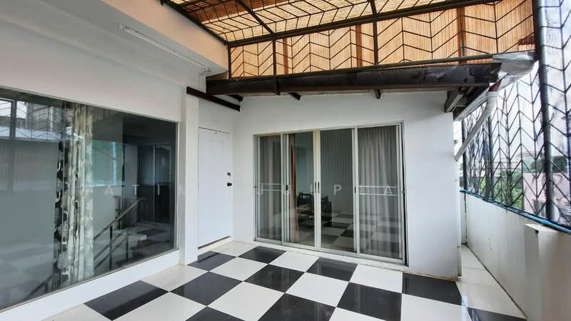 Waratorn Ville, Bangkok, Soi Rerktrilak, Suan Luang, Suan Luang, Bangkok, 5 Bedrooms, 300 sqm, Single Detached House For Sale, by Atima Julplang, 500192559 - DDproperty.com