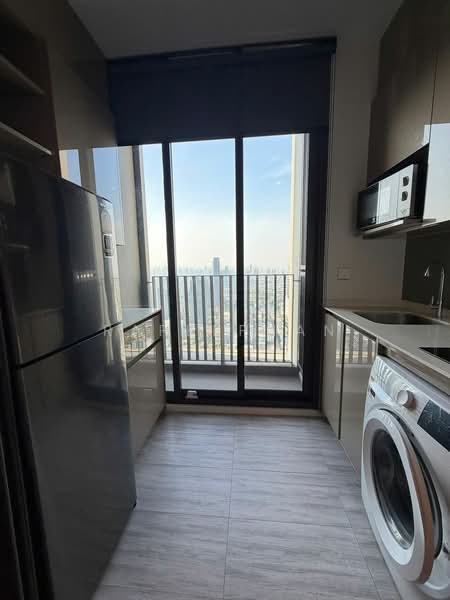 Whizdom Essence, Bangkok, 5 Piyabutr 1 Alley, Bang Chak, Phra Khanong, Bangkok, 1 Bedroom, 35 sqm, Condo For Rent, by Rapeephan, 500192588 - DDproperty.com