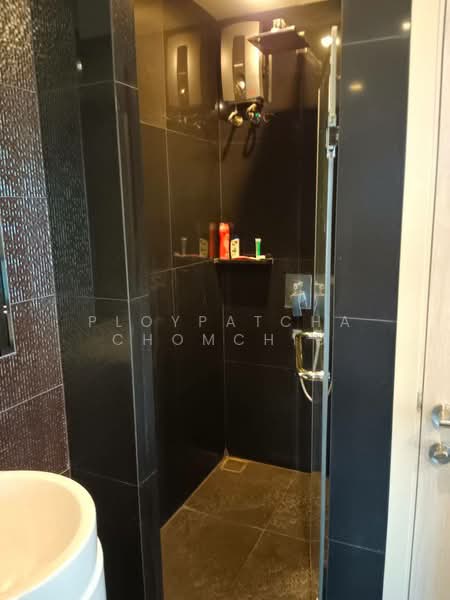 Rhythm Sukhumvit 36-38, Bangkok, 55 Soi Sukhumvit 36, Sukhumvit Road, Phra Kanong, Khlong Toei, Bangkok, 1 Bedroom, 49 sqm, Condo For Rent, by Ploypatcha Chomchid, 500192598 - DDproperty.com