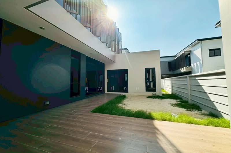 Villa 168 New Krungthepkreetha, Bangkok, Khlong Song Ton Nun, Lat Krabang, Bangkok, 4 Bedrooms, 180 sqm, Single Detached House For Sale, by คุณปอย, 500192652 - DDproperty.com