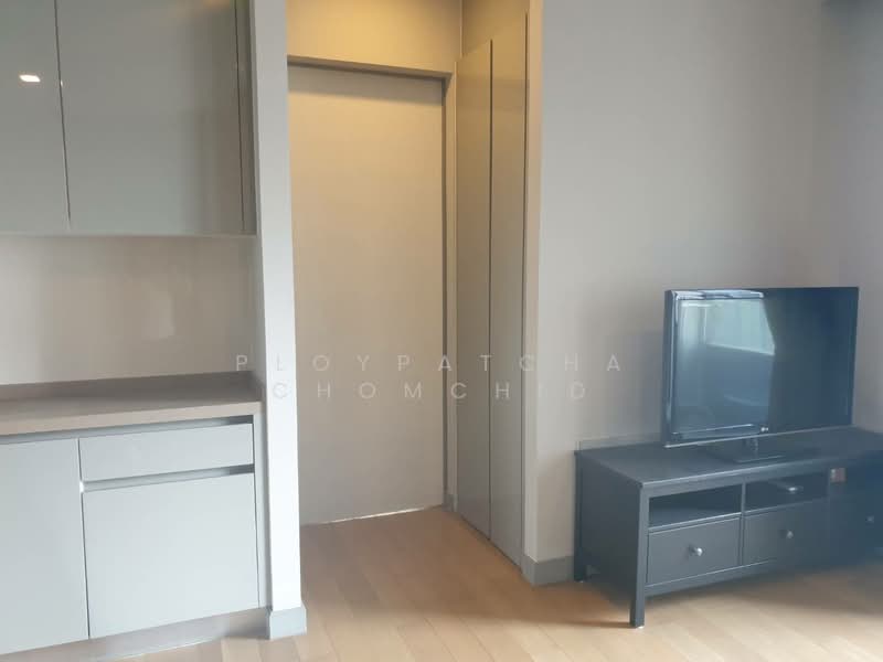 M Silom, Bangkok, 26 Narathiwas Ratchanakarin Road, Suriyawong, Bang Rak, Bangkok, 1 Bedroom, 53 sqm, Condo For Rent, by Ploypatcha Chomchid, 500192654 - DDproperty.com