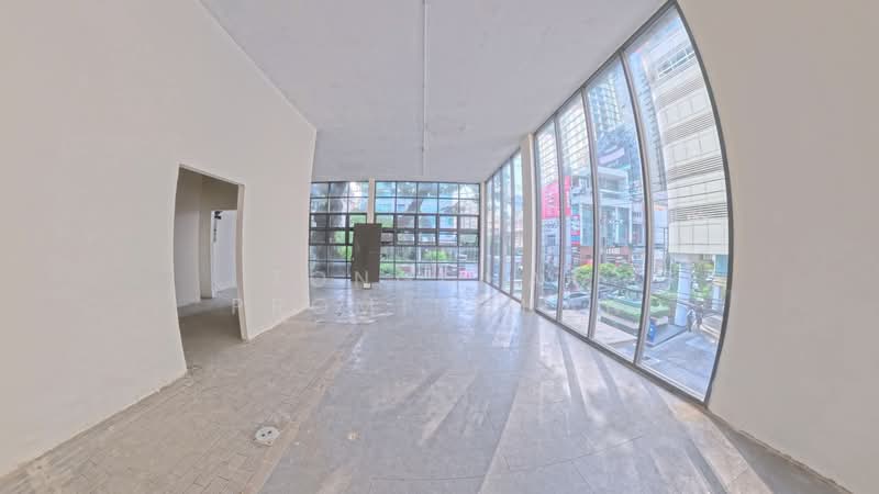 For Rent - Bservaproperty Virtual Tour 360 Premium Commercial Space in the Heart of Sukhumvit-Asoke, Bangkok