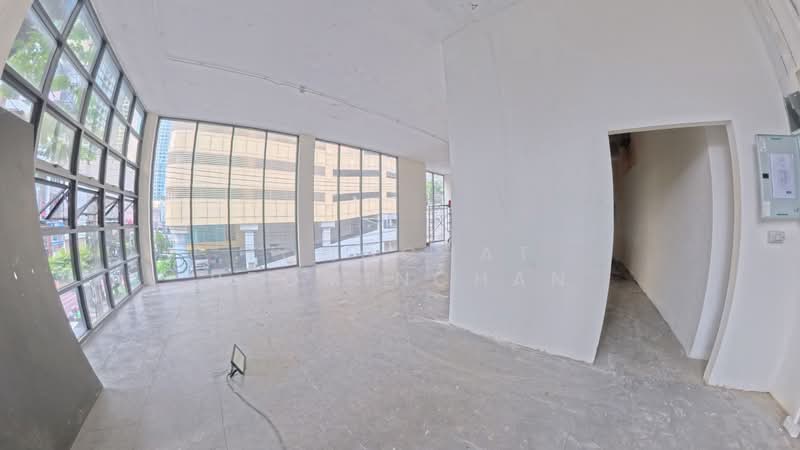 For Rent - Bservaproperty Virtual Tour 360 Premium Commercial Space in the Heart of Sukhumvit-Asoke, Bangkok