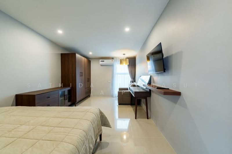 House In Pong, Chon Buri (Pattaya), Poong, Bang Lamung (Pattaya), Chon Buri (Pattaya), 6 Bedrooms, 270 sqm, Single Detached House For Rent, by Sathida Limphasut (App), 500192730 - DDproperty.com