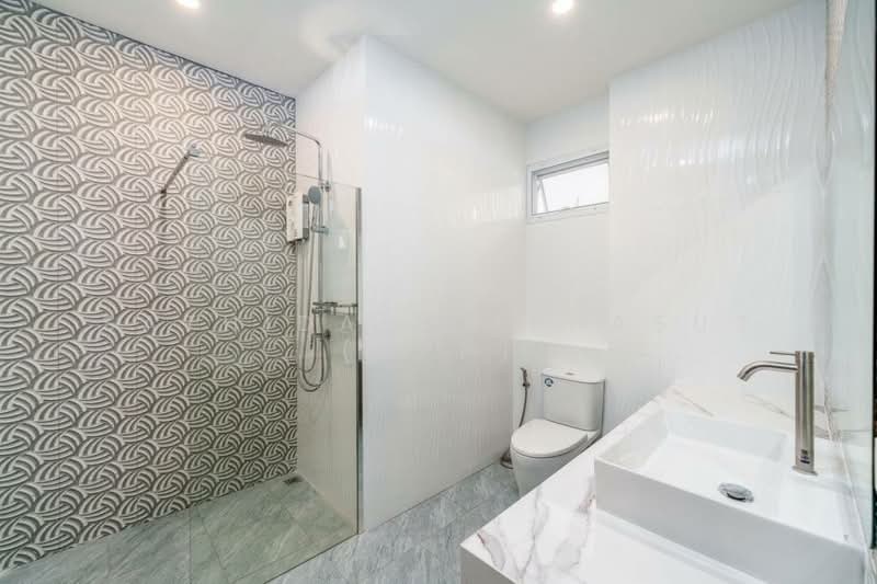 6 Bedroom 5 Bathroom 270 SQ.M. House In Pong, ชลบุรี, โป่ง, บางละมุง, ชลบุรี, 270 ตร.ม., บ้านเดี่ยว ให้เช่า, โดย Sathida Limphasut (App), 500192730 - DDproperty.com