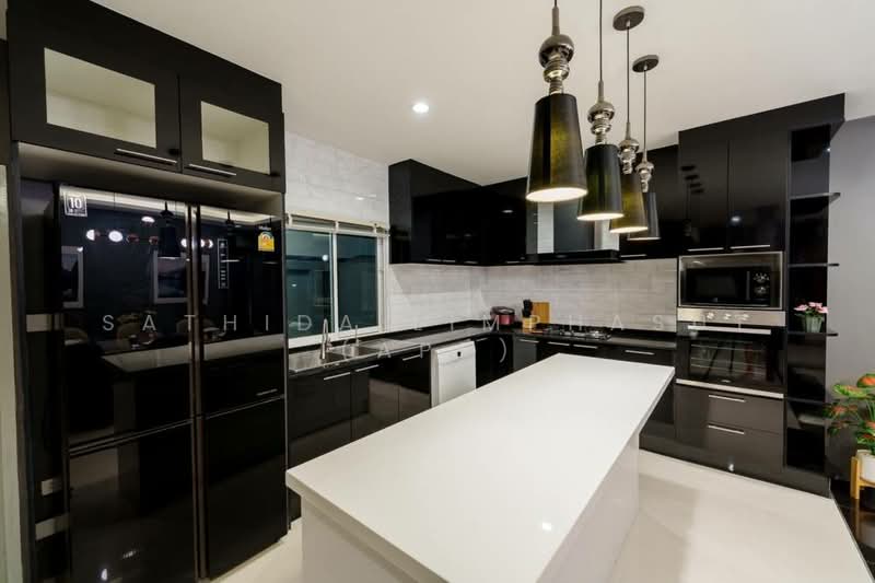 House In Pong, Chon Buri (Pattaya), Poong, Bang Lamung (Pattaya), Chon Buri (Pattaya), 6 Bedrooms, 270 sqm, Single Detached House For Rent, by Sathida Limphasut (App), 500192730 - DDproperty.com