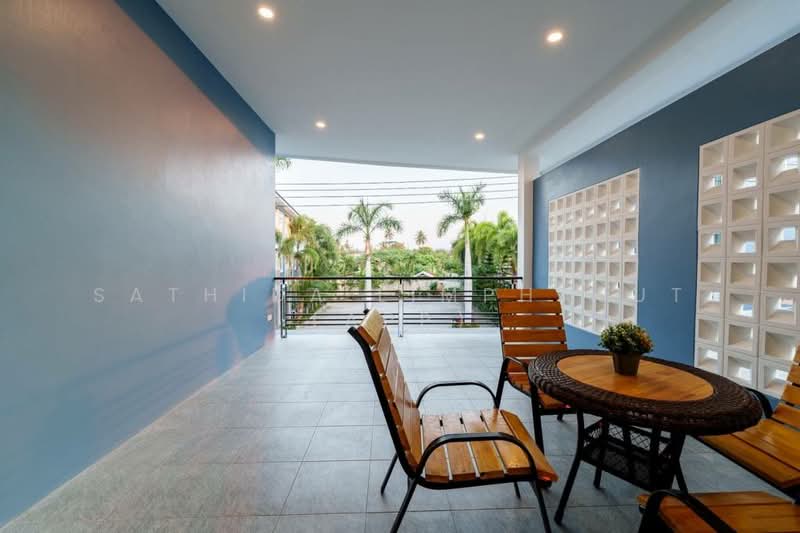 House In Pong, Chon Buri (Pattaya), Poong, Bang Lamung (Pattaya), Chon Buri (Pattaya), 6 Bedrooms, 270 sqm, Single Detached House For Rent, by Sathida Limphasut (App), 500192730 - DDproperty.com