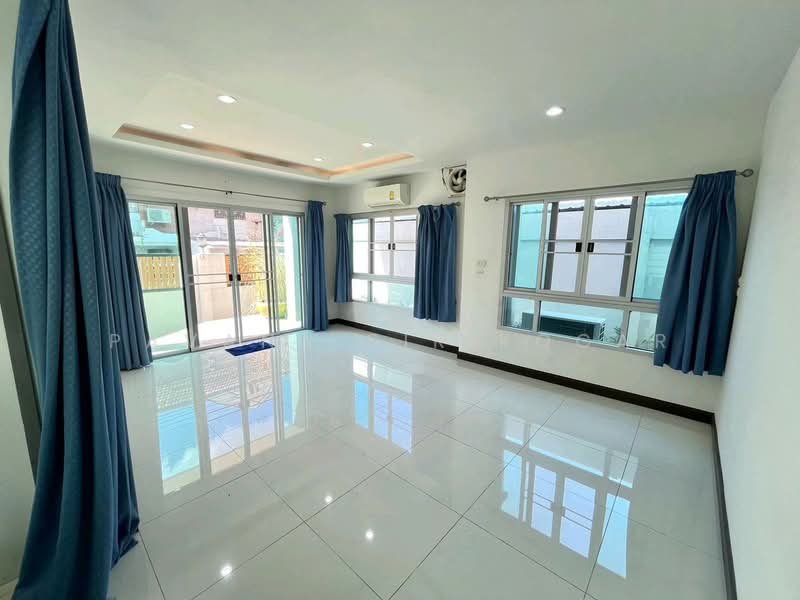 4-BR House, Bangkok, Chan Kasem, Chatuchak, Bangkok, 4 Bedrooms, 180 sqm, Single Detached House For Rent, by Pavana Sirikogar, 500192733 - DDproperty.com