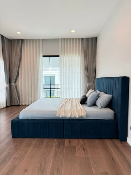 Setthasiri Serithai, Bangkok, Kanchanaphisek 11/3 Intersection 4, Khan Na Yao, Khan Na Yao, Bangkok, 4 Bedrooms, 291 sqm, Single Detached House For Rent, by Tarit Chinsomboon, 500192747 - DDproperty.com