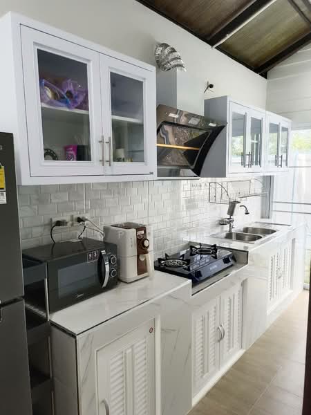 Single house for rent in a gated community in Ban Phru, Hat Yai. 135 sq.m., 2 bedrooms., Songkhla, Ban Phru, Hat Yai, Songkhla, 2 Bedrooms, 135 sqm, Single Detached House For Rent, by Rachen Nopsuwan, 500192787 - DDproperty.com