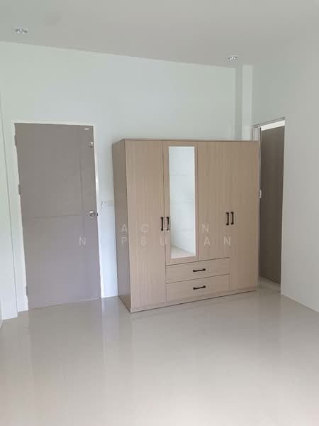 ให้เช่า บ้านเดี่ยวในโครงการ พิกัด บ้านพรุ หาดใหญ่ ขนาด 135 ตร.ม. 2 ห้องนอน เช่า 12,000 บาท, สงขลา, บ้านพรุ, หาดใหญ่, สงขลา, 135 ตร.ม., บ้านเดี่ยว ให้เช่า, โดย Rachen Nopsuwan, 500192787 - DDproperty.com