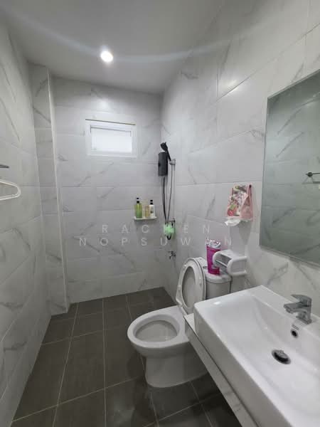 Single house for rent in a gated community in Ban Phru, Hat Yai. 135 sq.m., 2 bedrooms, Songkhla, Ban Phru, Hat Yai, Songkhla, 2 Bedrooms, 135 sqm, Single Detached House For Rent, by Rachen Nopsuwan, 500192787 - DDproperty.com