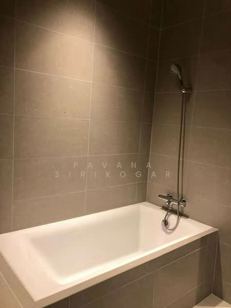 Noble Ploenchit, Bangkok, 1035 Ploenchit  Road, Lumphini, Pathum Wan, Bangkok, 3 Bedrooms, 178 sqm, Condo For Rent, by Pavana Sirikogar, 500192800 - DDproperty.com