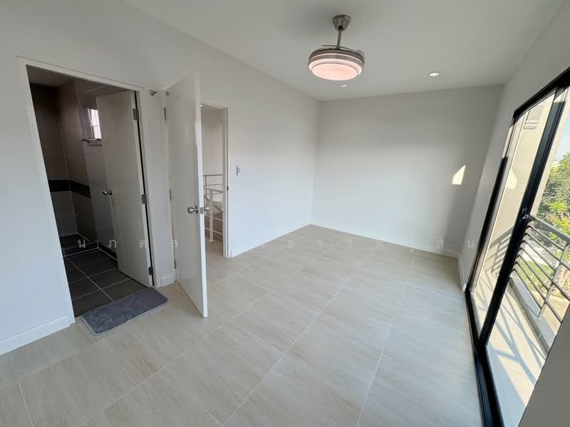 ขาย - บ้านกลางเมือง พหลโยธิน 50 (Baan klang muang Phaholyothin 50), กรุงเทพ