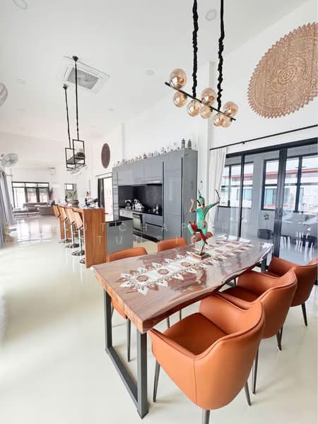 Pool Villa ให้เช่า โรงเรียนนานาชาติลานนา เพียง 10 นาที ค่าเช่า 100,000 บาท / เดือน No.14P016, เชียงใหม่, หางดง, หางดง, เชียงใหม่, 530 ตร.ม., บ้านเดี่ยว ให้เช่า, โดย Rutchaporn Tunsiri, 500192830 - DDproperty.com