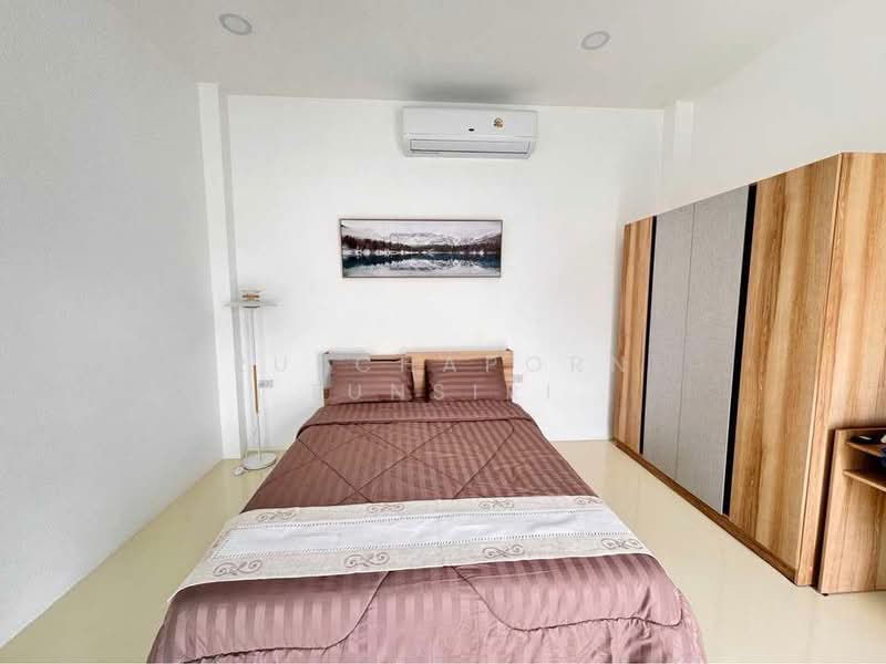 Pool Villa ให้เช่า โรงเรียนนานาชาติลานนา เพียง 10 นาที ค่าเช่า 100,000 บาท / เดือน No.14P016, Chiang Mai, Hang Dong, Hang Dong, Chiang Mai, 4 Bedrooms, 530 sqm, Single Detached House For Rent, by Rutchaporn Tunsiri, 500192830 - DDproperty.com