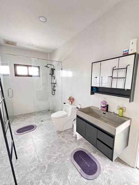 Pool Villa ให้เช่า โรงเรียนนานาชาติลานนา เพียง 10 นาที ค่าเช่า 100,000 บาท / เดือน No.14P016, Chiang Mai, Hang Dong, Hang Dong, Chiang Mai, 4 Bedrooms, 530 sqm, Single Detached House For Rent, by Rutchaporn Tunsiri, 500192830 - DDproperty.com