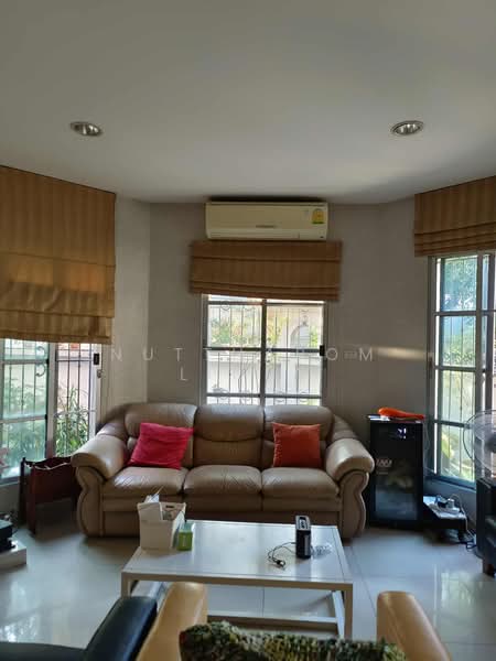 Baan Klang Krung Sathorn - North South Road, Bangkok, Bang Klo, Bang Kho Laem, Bangkok, 4 Bedrooms, 564 sqm, Semi-Detached House (Twin House) For Sale, by Nuttharom Linla, 500192842 - DDproperty.com