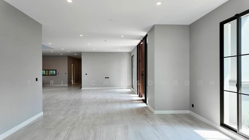 Grand Bangkok Boulevard Pinklao-Kanchana, Bangkok, Bang Ramat Rd, Bang Ra Mat, Taling Chan, Bangkok, 5 Bedrooms, 620 sqm, Single Detached House For Sale, by Tarit Chinsomboon, 500192856 - DDproperty.com