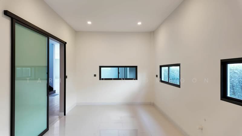 Grand Bangkok Boulevard Pinklao-Kanchana, Bangkok, Bang Ramat Rd, Bang Ra Mat, Taling Chan, Bangkok, 5 Bedrooms, 620 sqm, Single Detached House For Sale, by Tarit Chinsomboon, 500192856 - DDproperty.com