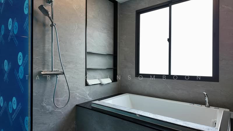 Grand Bangkok Boulevard Pinklao-Kanchana, Bangkok, Bang Ramat Rd, Bang Ra Mat, Taling Chan, Bangkok, 5 Bedrooms, 620 sqm, Single Detached House For Sale, by Tarit Chinsomboon, 500192856 - DDproperty.com