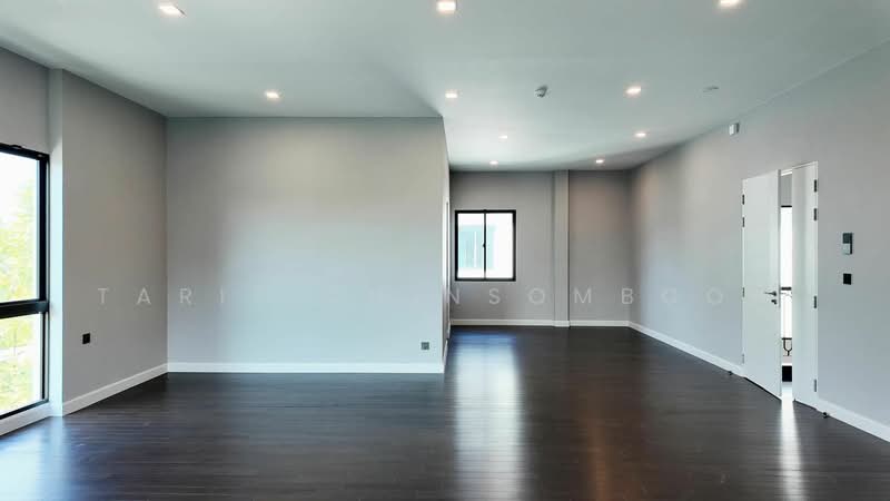 Grand Bangkok Boulevard Pinklao-Kanchana, Bangkok, Bang Ramat Rd, Bang Ra Mat, Taling Chan, Bangkok, 5 Bedrooms, 620 sqm, Single Detached House For Sale, by Tarit Chinsomboon, 500192856 - DDproperty.com