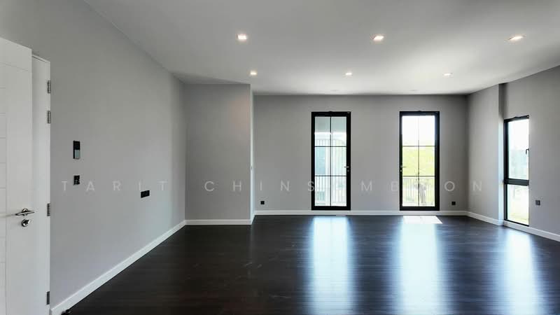 Grand Bangkok Boulevard Pinklao-Kanchana, Bangkok, Bang Ramat Rd, Bang Ra Mat, Taling Chan, Bangkok, 5 Bedrooms, 620 sqm, Single Detached House For Sale, by Tarit Chinsomboon, 500192856 - DDproperty.com